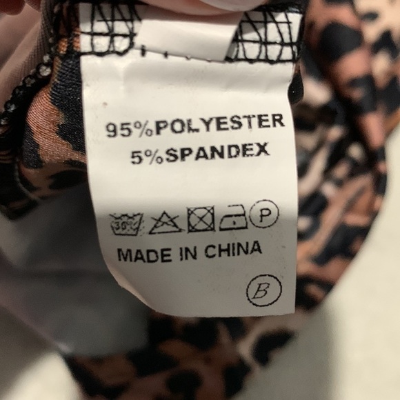 Leopard print jumpsuit size M - Picture 6 of 6